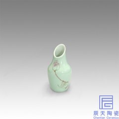 <b>青釉小91香蕉免费视频摆件价格  景德镇陶瓷91香蕉免费视频厂家</b>